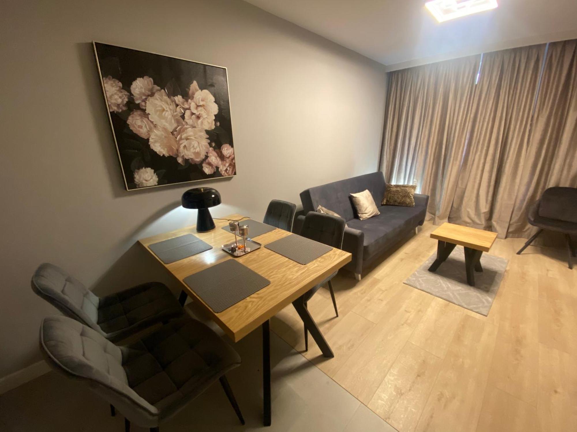 Wiktoryn 6 Piekne Nowe Apartamenty Z Duzymi Balkonami Varsovia Exterior foto