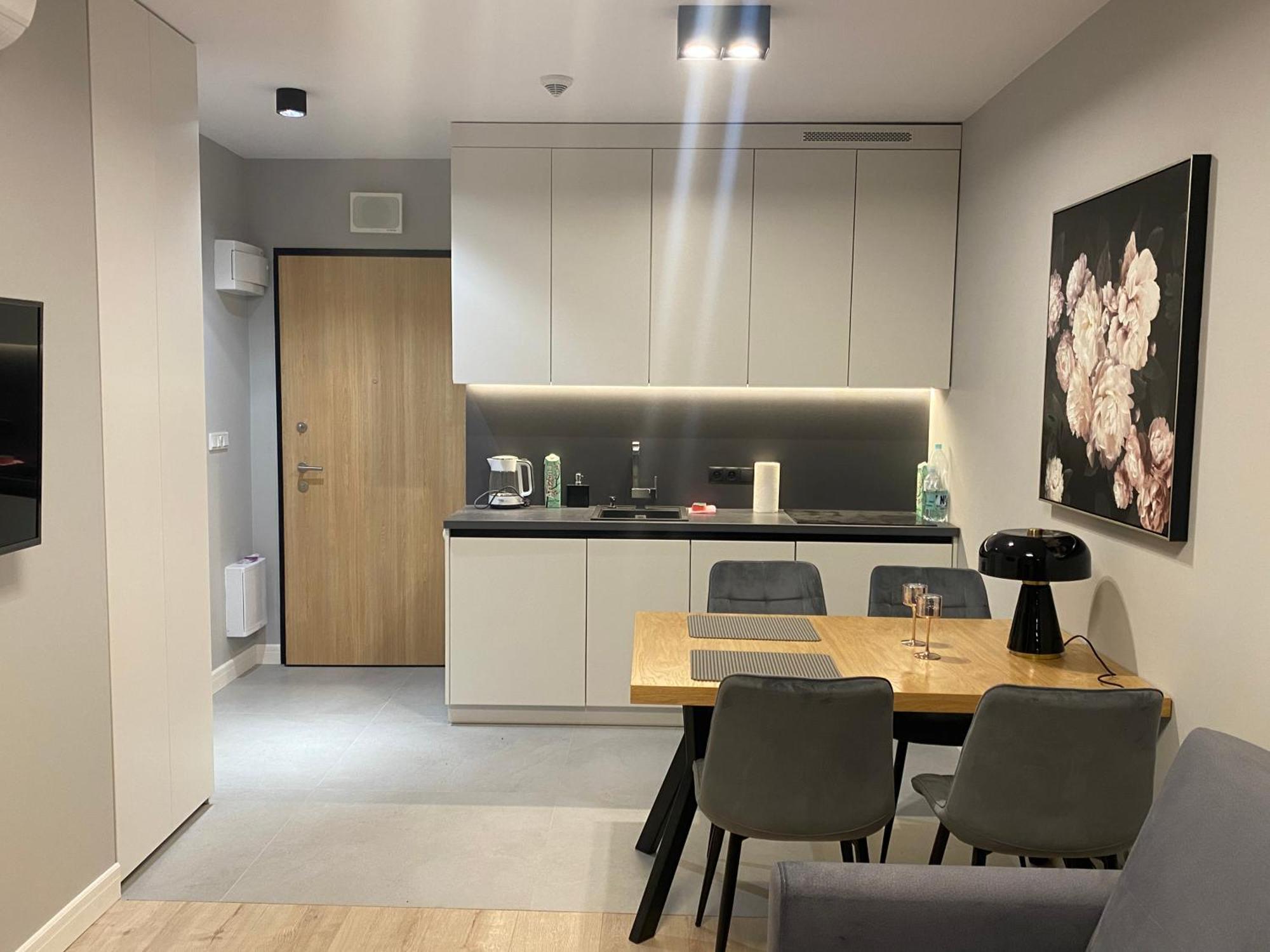 Wiktoryn 6 Piekne Nowe Apartamenty Z Duzymi Balkonami Varsovia Exterior foto