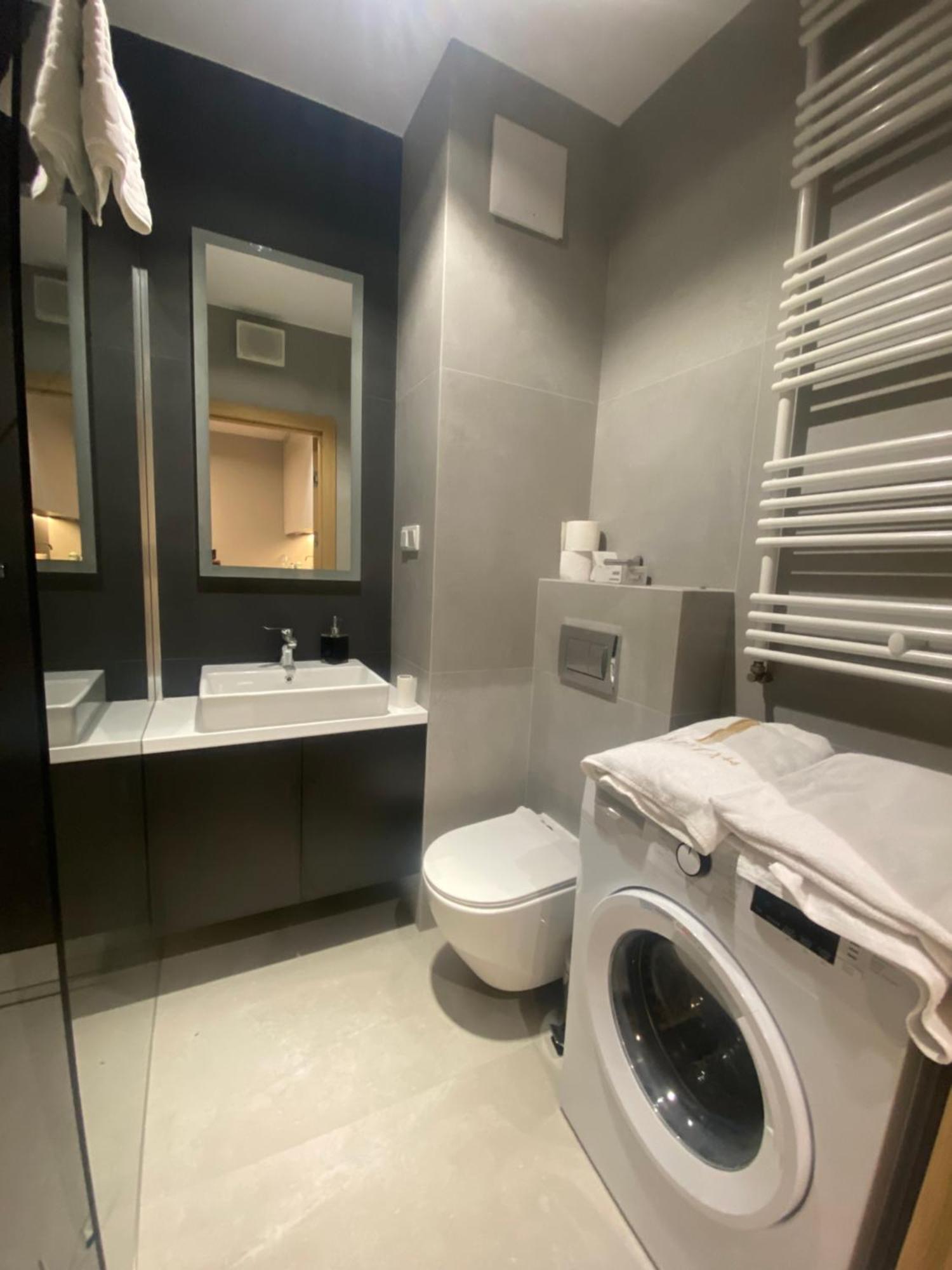 Wiktoryn 6 Piekne Nowe Apartamenty Z Duzymi Balkonami Varsovia Exterior foto